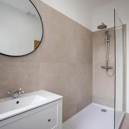 Charming Garden Apartment, *