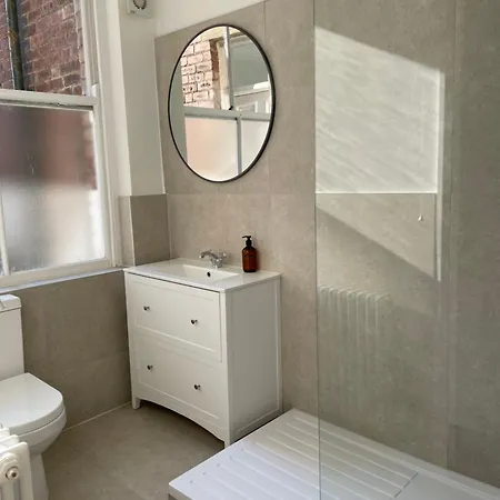 Apartment Charming Garden Apartment, Harrogate