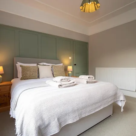 Charming Garden Apartment, Apartment Harrogate