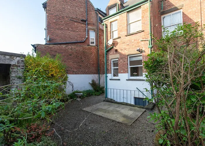 Charming Garden Apartment, *