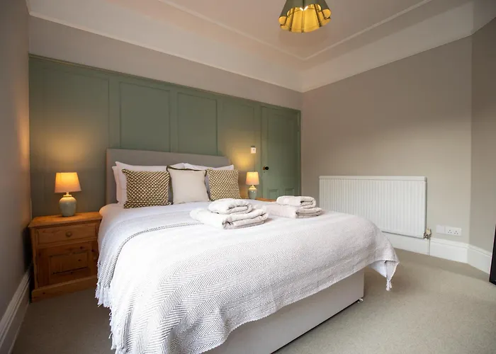 Charming Garden Apartment, Appartement Harrogate